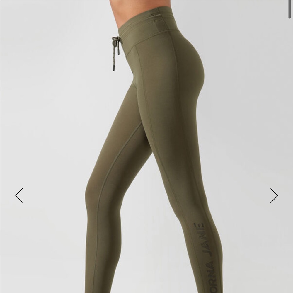 Lorna Jane Yazmin Core Ankle Biter tight